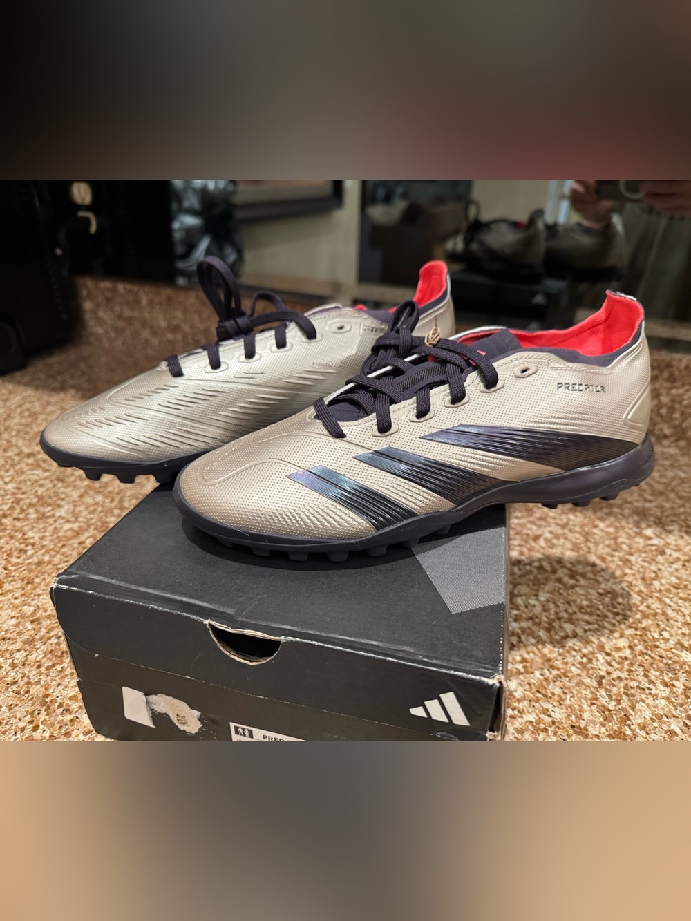 New Adidas Predator League Turf Soccer Shoes  Metallic Gold Size 7
